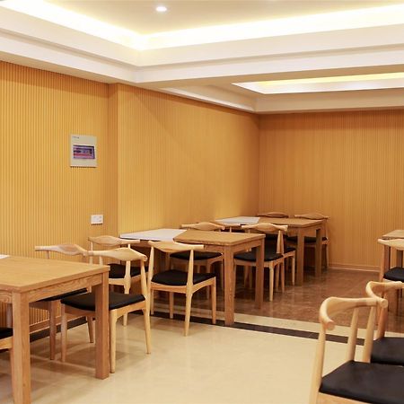 Greentree Inn Zhejiang Taizhou Tiantai Bus Station Express Hotel Exterior foto